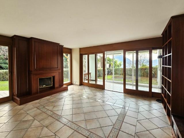 4.5 locali con vista lago e giardino GPM Global Property Management SA