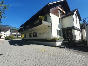 BEFRISTET | 4.5 Maisonettewohnung an zentraler Lage