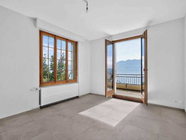 4.5 pièces en duplex avec vue panoramique sur le lac et les montagnes