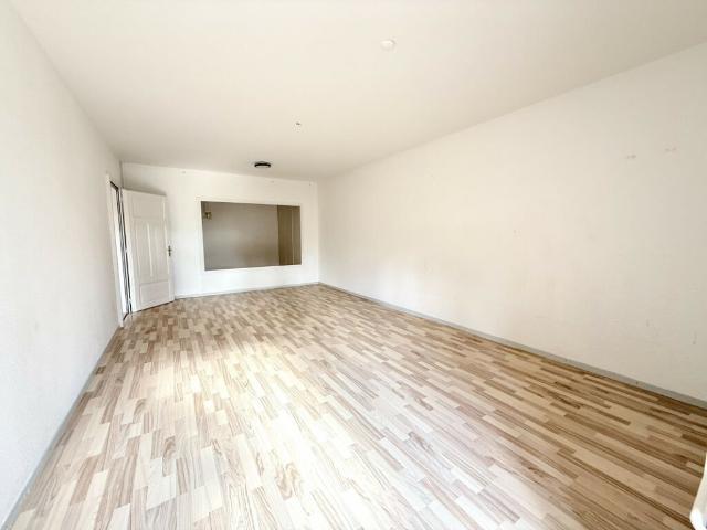 4.5 pièces idéal bureaux ou habitation, proche gare, ascenseur