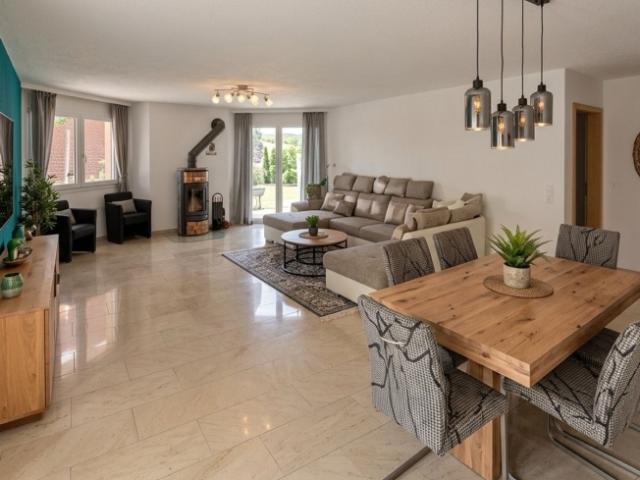 Große moderne Wohnung mit Garten, Veranda und 133 m² Terrasse