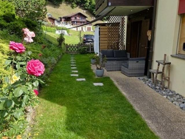 Wohnung 4.5 Zimmer mit Garten