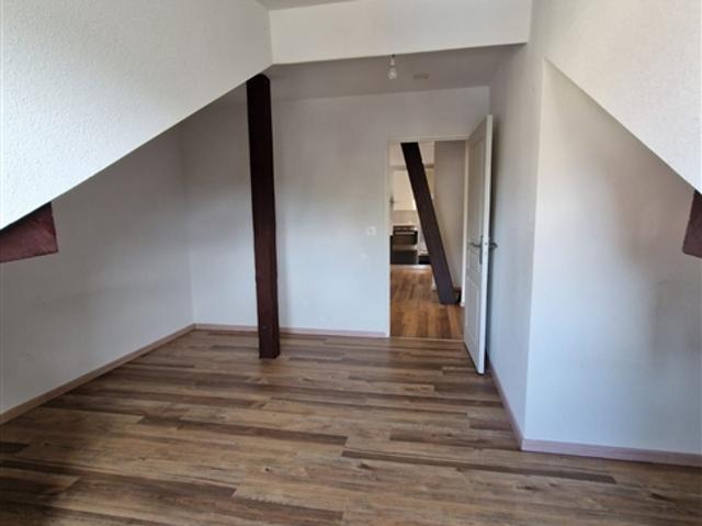 Erhabene 4.5 Zimmerwohnung zu vermieten