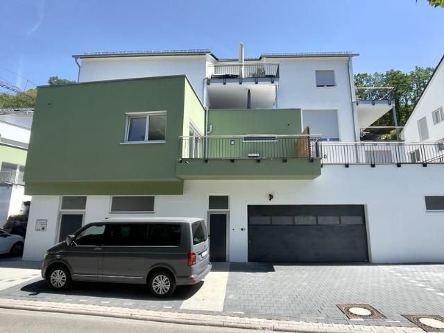 4.5 Rooms Stylish Living – Modern Apartment with Pr emium Features Available from 1. September