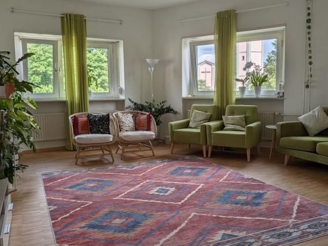 4,5 Zi. Whg mit Balkon und gem. Gartennutzung