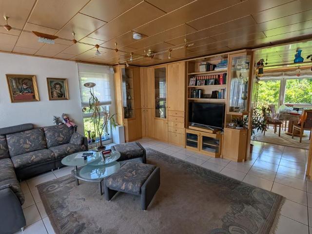 4,5 Zimmer Maisonette mit Balkon und Dachterrasse