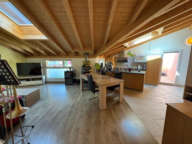 4.5 Zimmer Attika mit Loggia