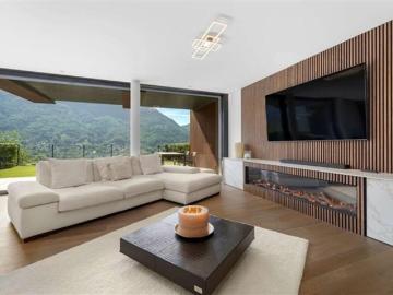 4.5 Zimmer Duplex mit Panorama und Garten in Canobbio