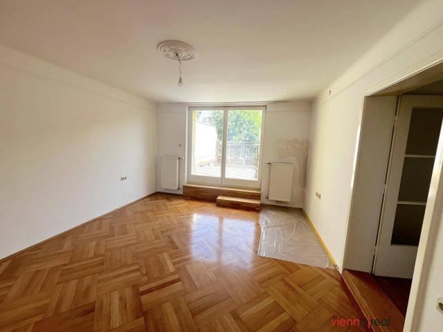 4,5 Zimmer Dachgeschossetage mit großer Terrasse und Kellerabteil