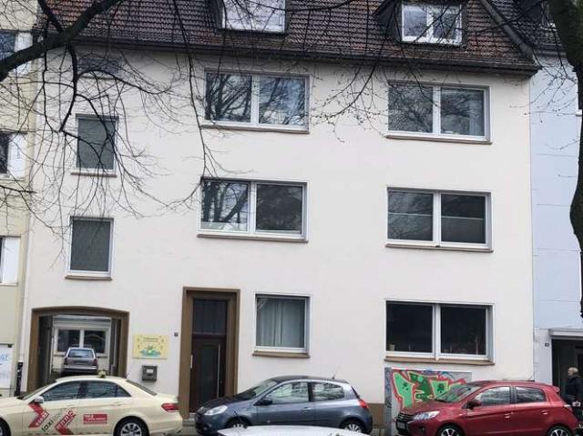 4,5 Zimmer Dachgeschosswohnung in Essen Südviertel für eine Studentische Wohngemeinschaft WG