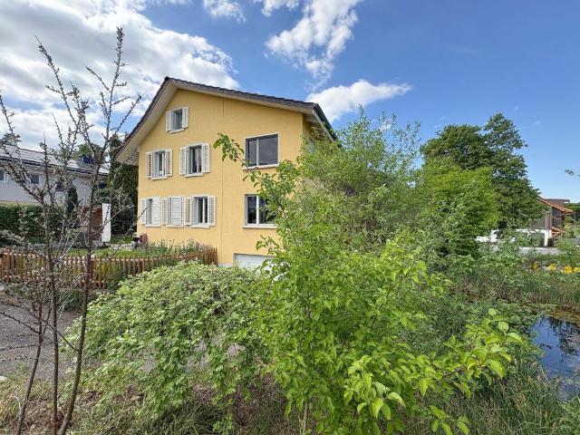 4.5 Zimmer Doppeleinfamilienhaus an sonniger Lage