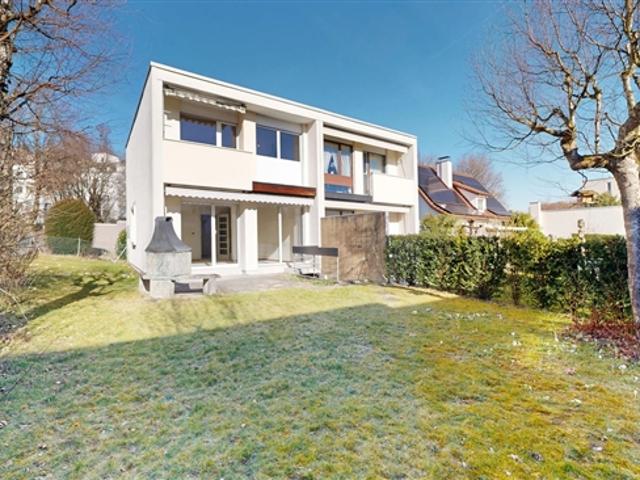 4.5 Zimmer Doppeleinfamilienhaus mit Hobbyraum und Einstellhallenplatz