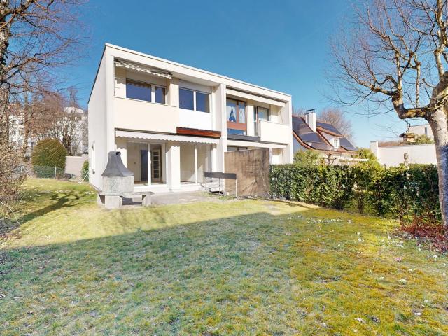 4.5 Zimmer Doppeleinfamilienhaus mit Hobbyraum und Einstellhallenplatz