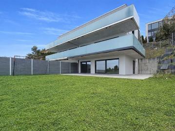 4,5 Zimmer Doppelhaus mit Keller, Garten und Seeblick