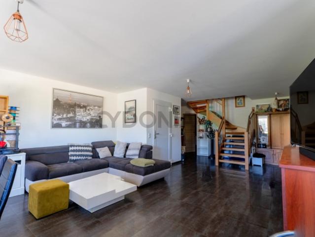 4,5 Zimmer Doppelhaus mit Terrasse in Penthaz