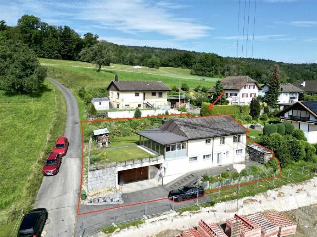 4.5 Zimmer EFH mit 2.5 Zimmer Einliegerwohnung an einer naturnahen Lage