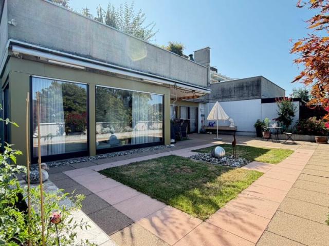 4.5 Zimmer, Terrasse, 2 Nasszellen, Garagenbox, Sauna, Fitness & Partyraum