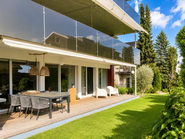 4.5 Zimmer Wohnung im Erdgeschoss mit grossem Gartenanteil