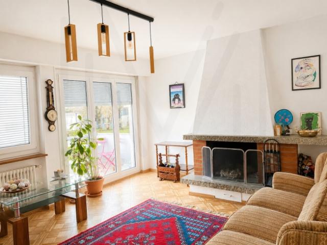 4,5 Zimmer Wohnung im ersten Stock