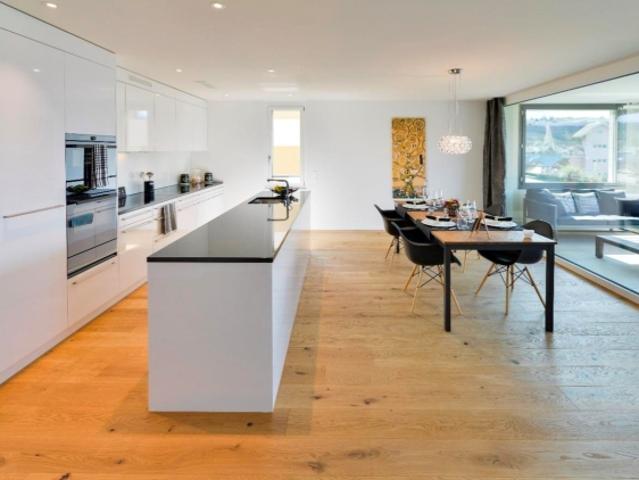 4.5 Zimmer Wohnung in Greppen – modern, ruhig und seenah
