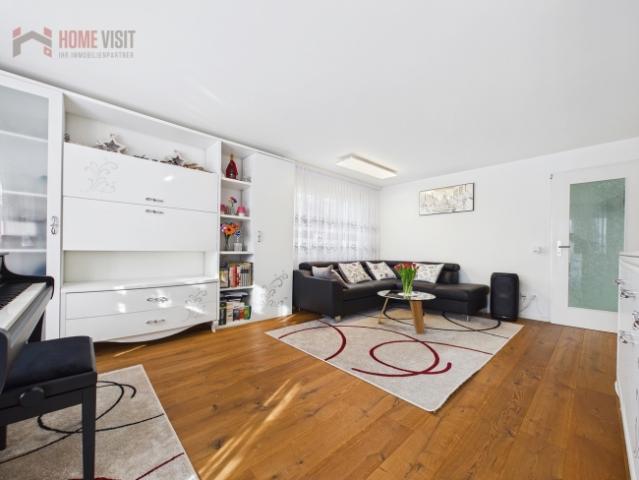 4.5 Zimmer Wohnung mit Balkon und Hobbyraum in ruhiger Lage