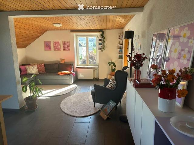 4.5 Zimmer Wohnung mit Balkon und schöner Aussicht in Buchs an der Stadtgrenze zu Aarau