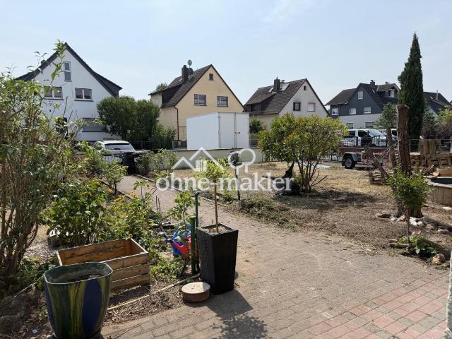 4,5 Zimmer Wohnung mit Balkon, Gartenmitbenutzung und 110qm Wohnfläche