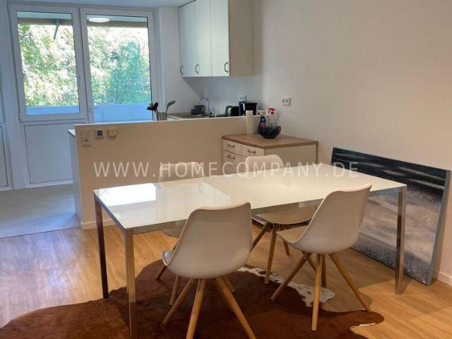 4,5 Zimmer Wohnung mit Balkon in Oberföhring