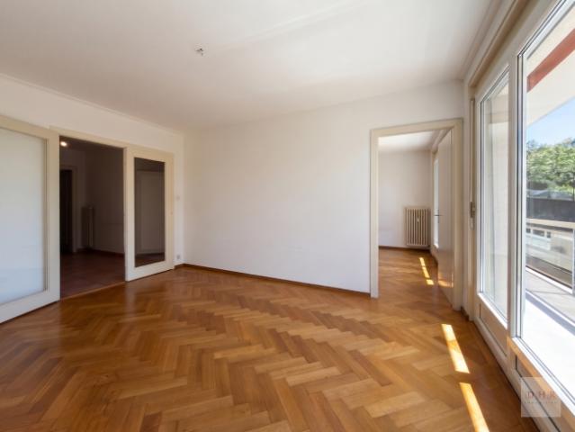 4.5 Zimmer Wohnung mit Balkon, Quartier Béthusy