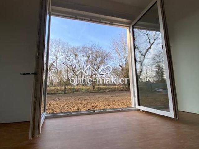 4,5 Zimmer Wohnung mit ca. 350 m² eigenen Garten