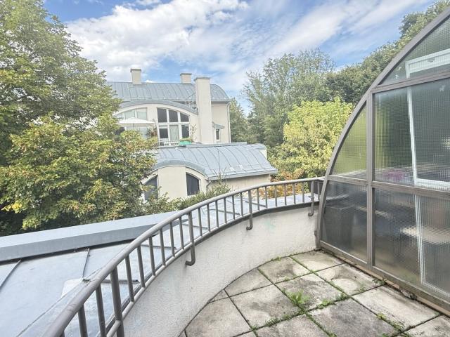 4,5 Zimmer Wohnung mit Freifläche in Ruhiger Lage Nahe dem Auhofcenter / Hadersdorf!
