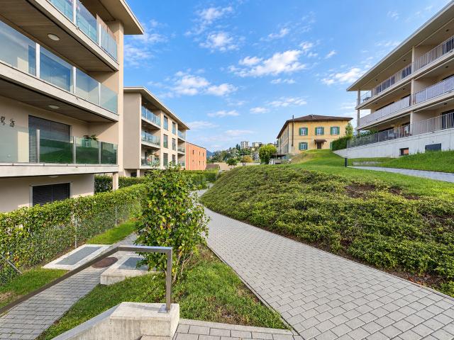 4,5 ZIMMER WOHNUNG MIT GROSSEM GARTEN