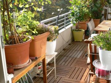 4,5 Zimmer Wohnung mit großer Südost Loggia, Aufzug & viel Potenz