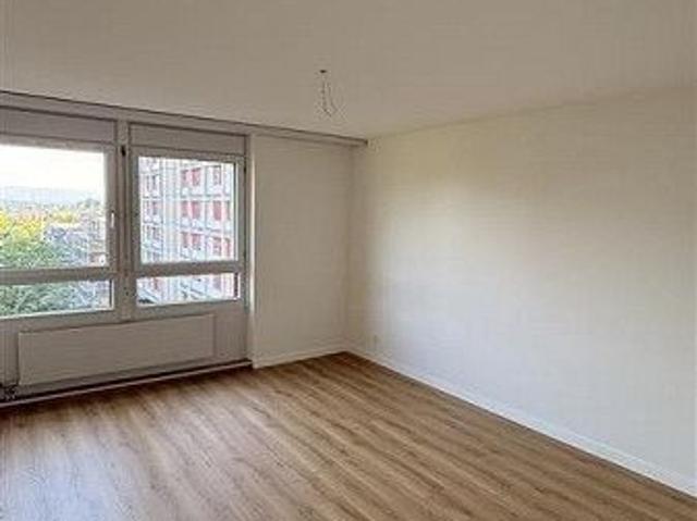4.5 Zimmer Wohnung mit Klimaanlage und Weitblick im Liebrüti
