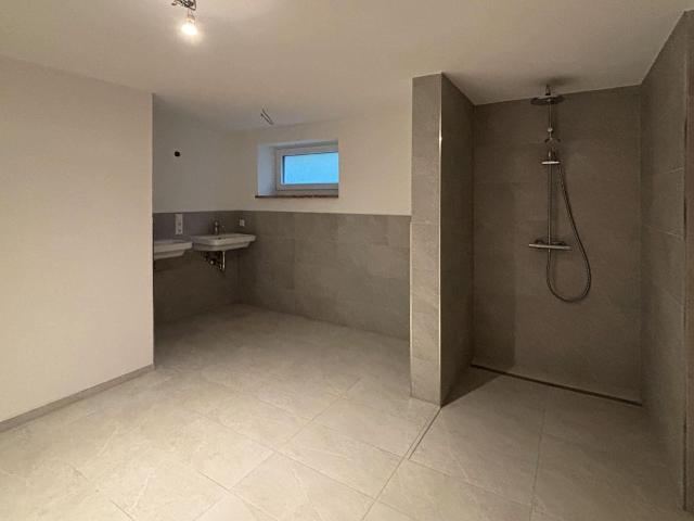 4,5 Zimmer Wohnung mit Terrasse, Loggia und Kamin