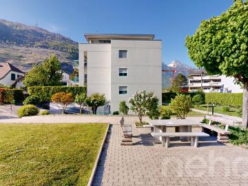 4,5 Zimmer Wohnung und großer Garten