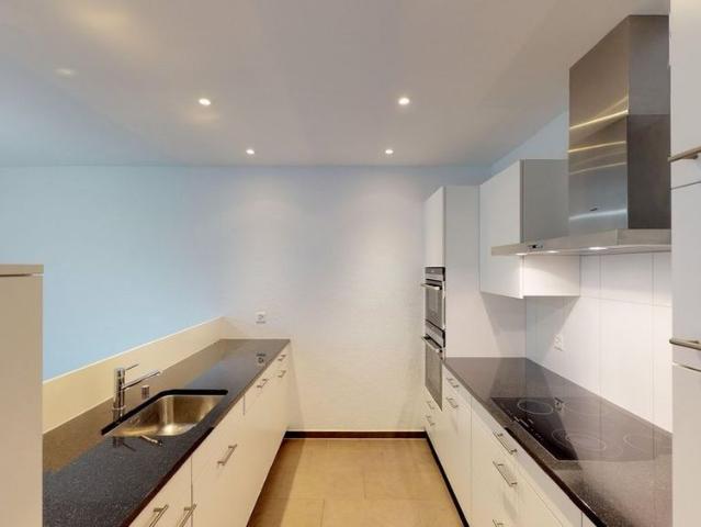4.5 Zimmer, 143 m², 1. Stock