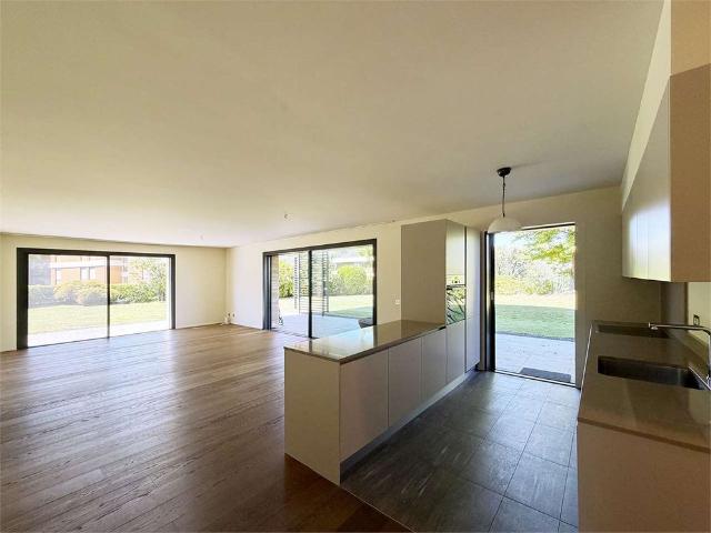 4.5 Zimmer, 140 m², 1. Stock