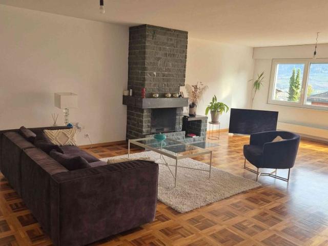 4.5 Zimmer, 140 m², 1. Stock