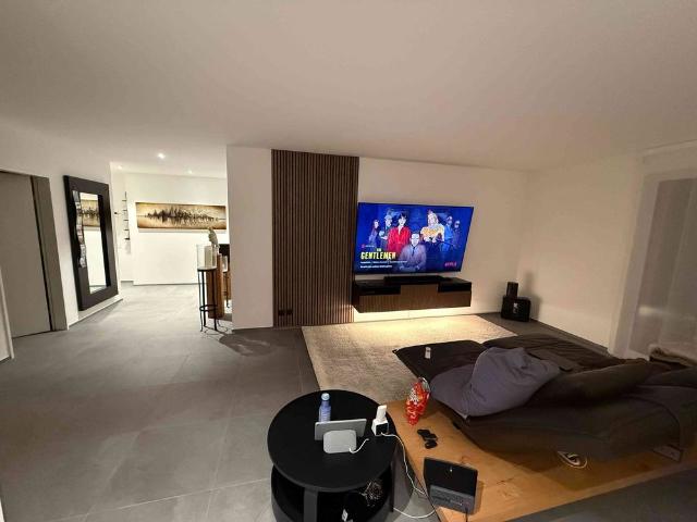 4.5 Zimmer, 141 m², 1. Stock