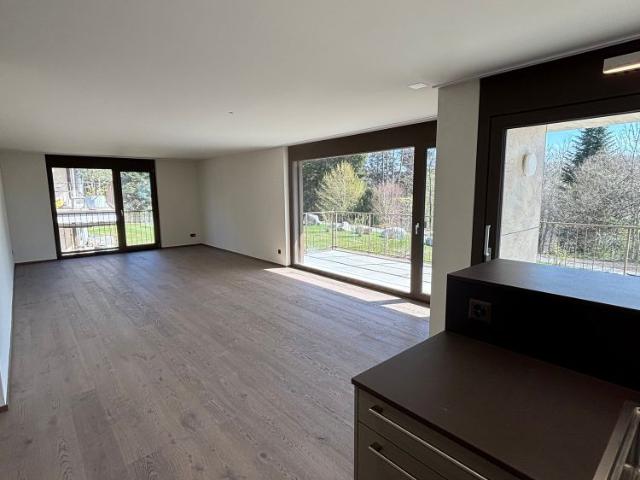 4.5 Zimmer, 142 m², 1. Stock
