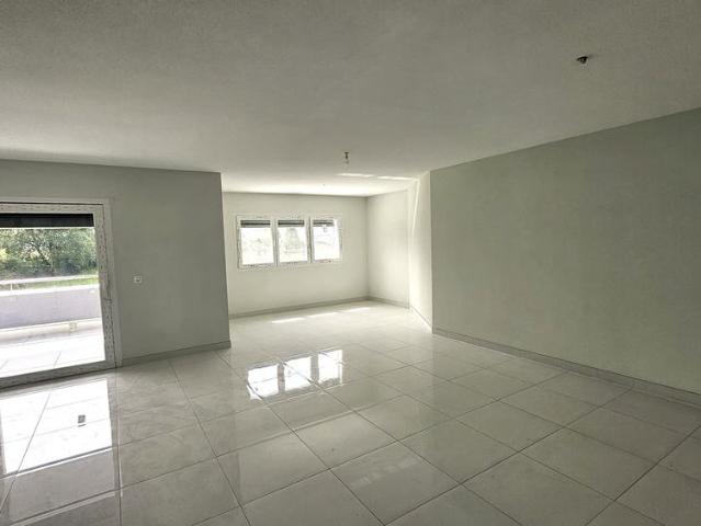 4.5 Zimmer, 142 m², 1. Stock