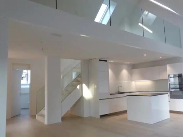 4.5 Zimmer, 142 m², 3. Stock