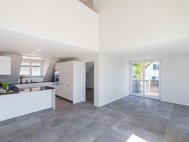 4.5 Zimmer, 147 m², 2. Stock