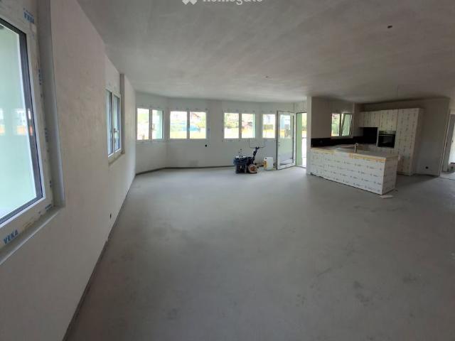 4.5 Zimmer, 147 m²