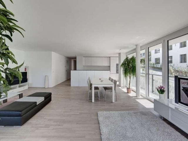 4.5 Zimmer, 144 m², EG