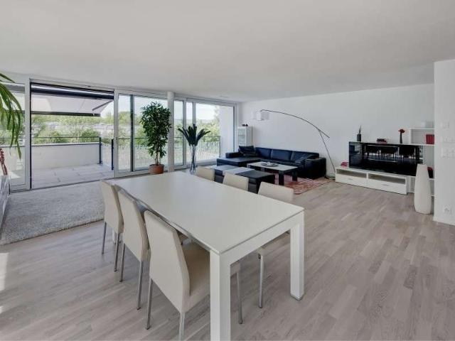 4.5 Zimmer, 144 m², EG