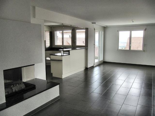 4.5 Zimmer, 150 m², 2. Stock