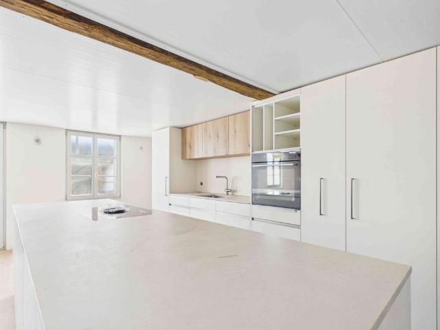 4.5 Zimmer, 150 m², 3. Stock
