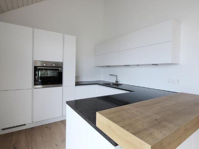 4.5 Zimmer, 155 m², 2. Stock